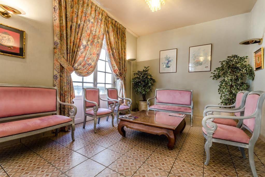 Hotel Aneto Лурд Экстерьер фото